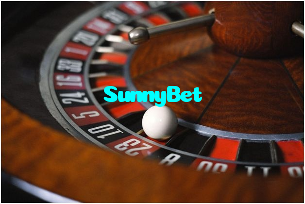SunnyBet casino presented on mobile device in Pakistan with slots and live games